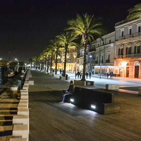 Dedo Luxury Πανσιόν *
